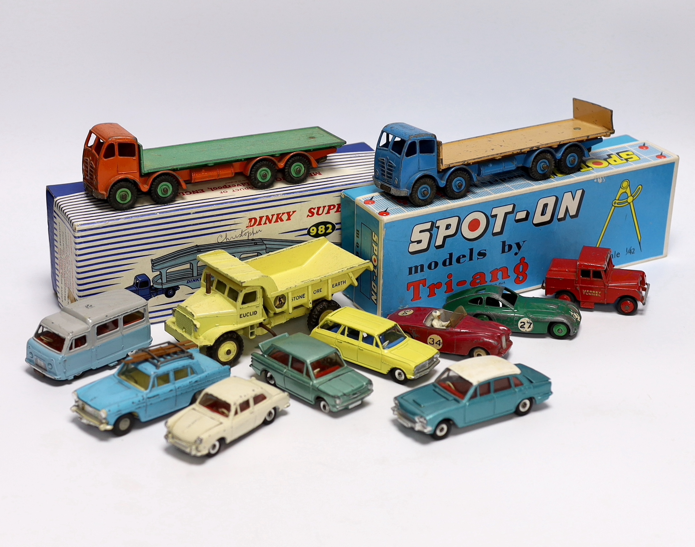 A quantity of Dinky Toys and Tri-ang Spot-On die cast vehicles (14)